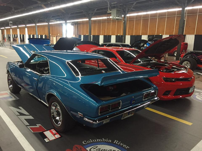 Illustration for article titled Columbia River Camaro Club - 60th Annual Portland Roadster Show Display